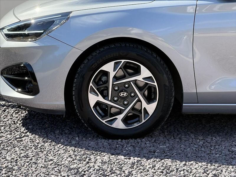 Hyundai i30 1,5 T-GDI 103kW DCT Family - fotka 23 z 23