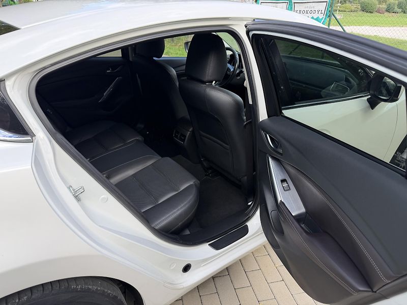Mazda 6 2.0  Exclusive-Line FACELIFT - fotka 23 z 32