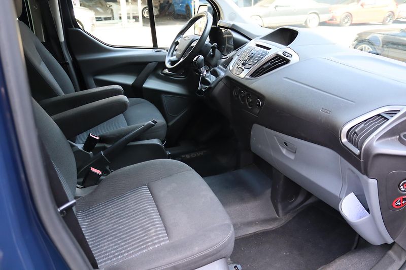 Ford Transit Custom 2.2TDCI 74kW 8 MÍST - fotka 47 z 50