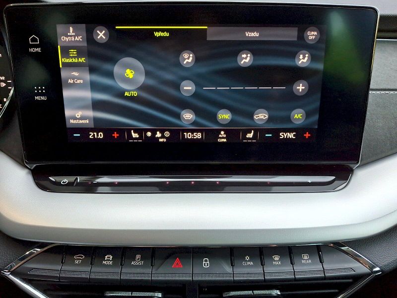 Škoda Octavia (2023) Combi Style Plus DSG 4x4 2,0TS - fotka 19 z 35