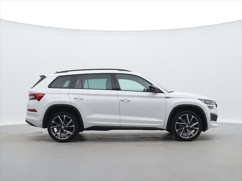 Škoda Kodiaq 2,0 TDI 4x4 DSG Sportline DPH - fotka 8 z 29