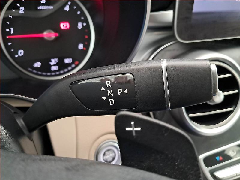 Mercedes-Benz Třídy C (2018) C 220 d, Automat, Kůže, Navi - fotka 17 z 21