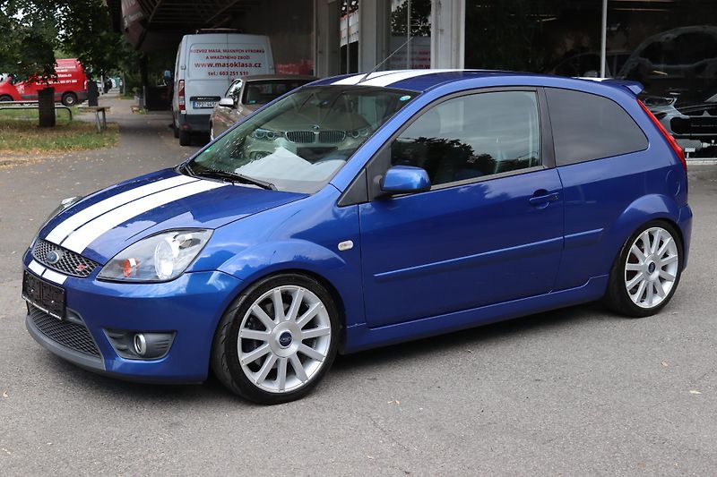 Ford Fiesta ST 2.0i 110kW - fotka 16 z 49