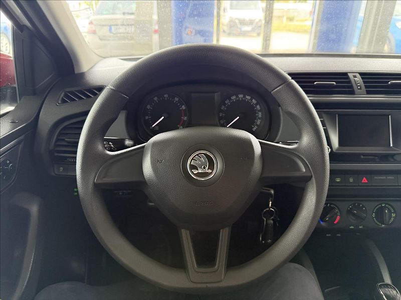 Škoda Fabia 1,2   TSI,SERVISKA,1.MAJ,Red&G - fotka 14 z 26