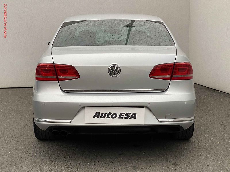 Volkswagen Passat (2013) 2.0 TSi, Exclusive, DSG - fotka 5 z 21