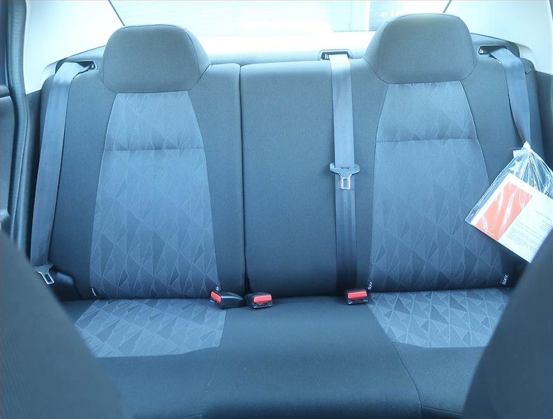 Citroën C-Elysée (2017) 1.6 VTi, Serv.kniha, Tempomat - fotka 10 z 14
