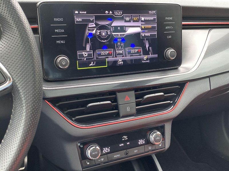Škoda Kamiq (2022) 1.0 TSI Monte Carlo - fotka 24 z 36