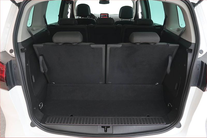 Opel Zafira (2015) 2.0 BiCDTI, 7 míst, Navi - fotka 15 z 19