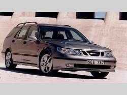 Facelift z roku 2006 ale dokázal pohřbít i tu poslední špetku „saabovosti“, kterou model 9-5 měl. Smutné, že tak nějak předznamenal úpadek celé automobilky.