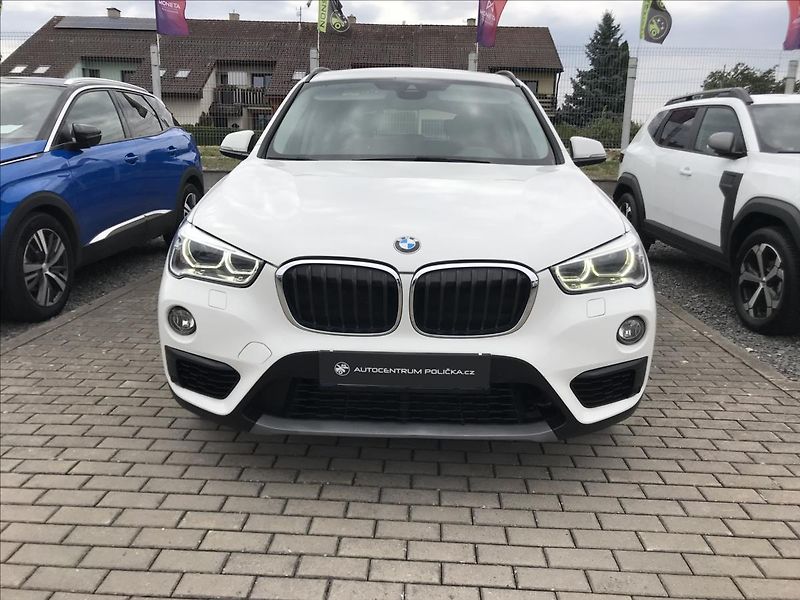 BMW X1 2,0   XDRIVE 4x4 - fotka 2 z 19