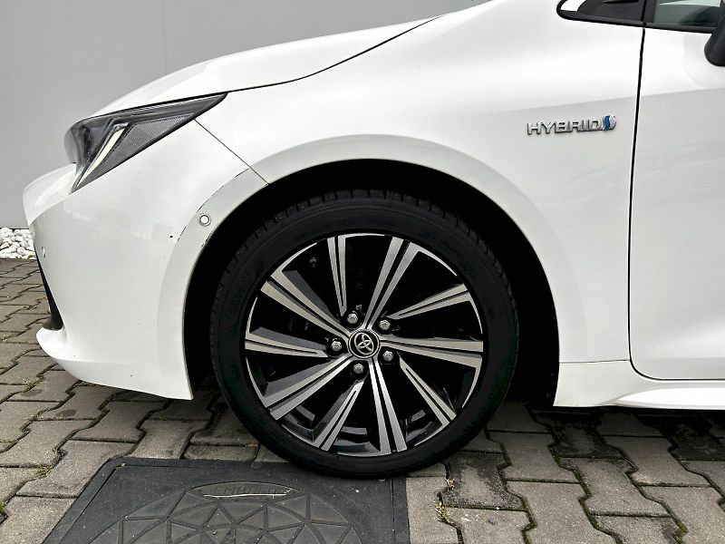 Toyota Corolla (2021) Touring 2.0 Hybrid 112kW e-CVT - fotka 27 z 29