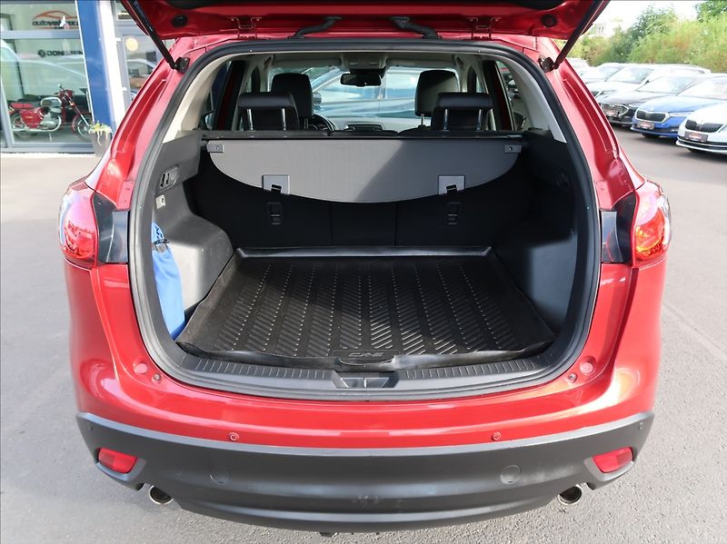 Mazda CX-5 2,2 D,129kW,1majČR,4x4,serv.kn - fotka 25 z 29