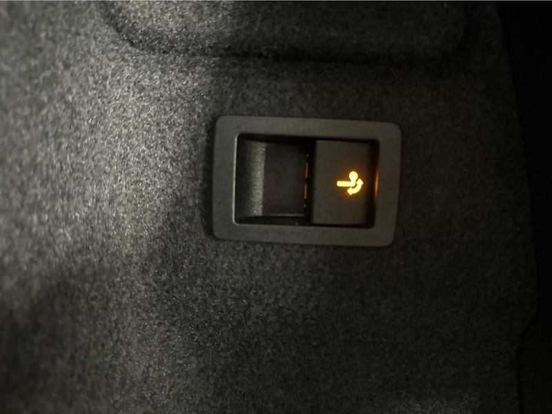 Škoda Karoq 2.0TDI DSG 110KW, TOP Selectio - fotka 15 z 25