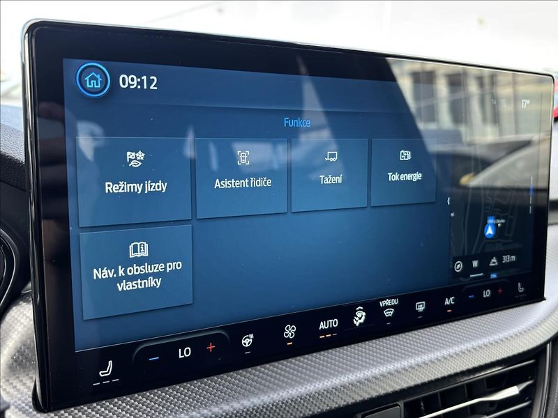 Ford Kuga 2,5 HEV 138kW ST-Line X AWD - fotka 28 z 38