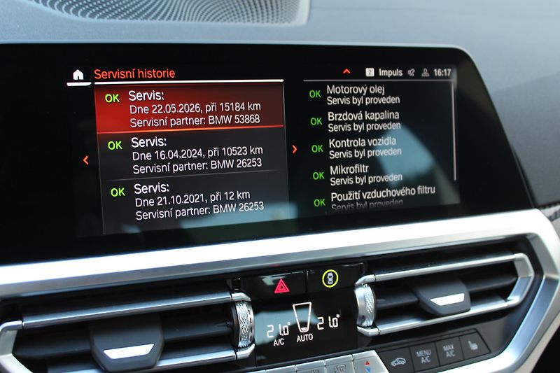 BMW Řada 3 M340i xDrive Sedan - fotka 23 z 25