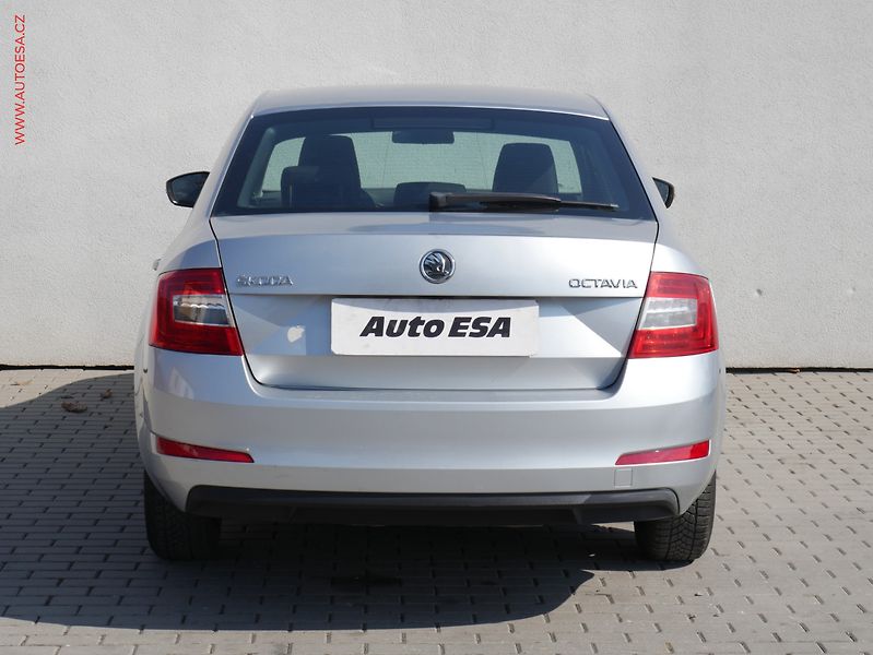 Škoda Octavia (2014) 1.6TDI, AC, temp, STK2/28 - fotka 5 z 14