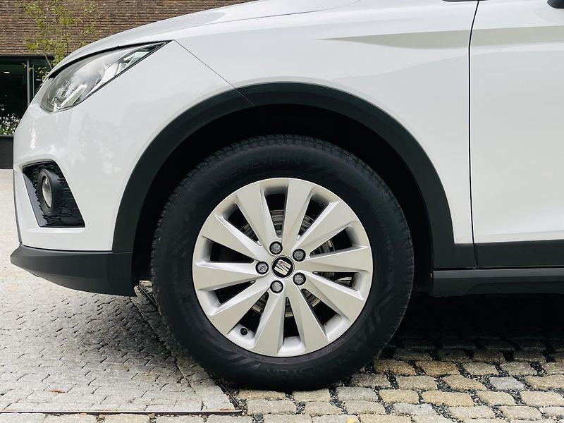 Seat Arona 1.0TSI 85KW 1.MAJITEL SENZORY  - fotka 43 z 43
