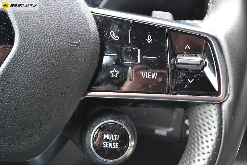 Renault Espace VI ICONIC E-TECH FULL HYBRID 2 - fotka 57 z 71