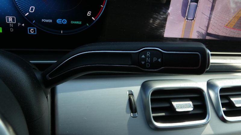 Mercedes-Benz GLE 300d 4Matic - fotka 18 z 26