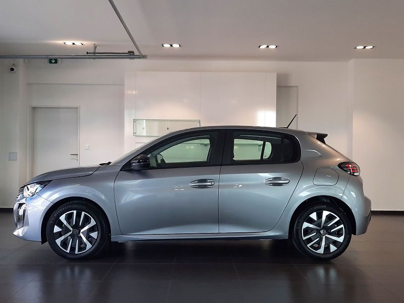 Peugeot 208 (2026) STYLE 1.2 TURBO 100k MAN6 - fotka 3 z 15