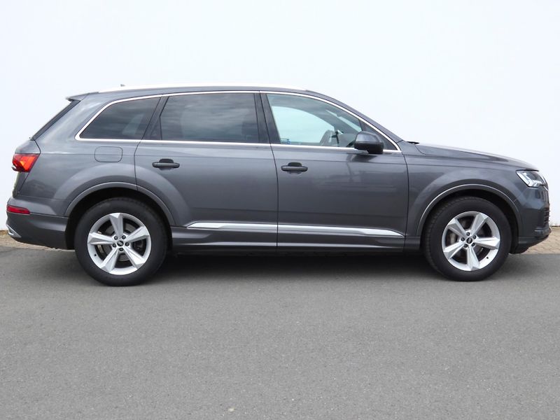 Audi Q7 S-Line 3.0 TDI Quattro 210KW - fotka 3 z 30