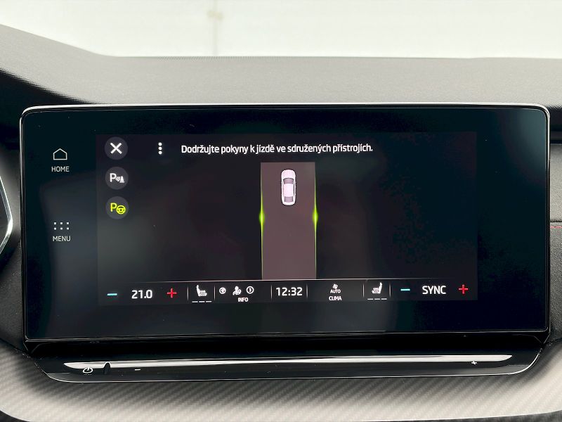 Škoda Octavia (2024) DSG 2.0 TSI / 180 kW /RS - fotka 26 z 33