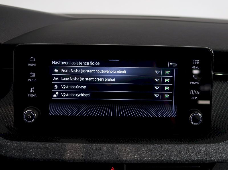 Škoda Kamiq (2024) SELECTION 1.0TSI 85KW - fotka 25 z 38