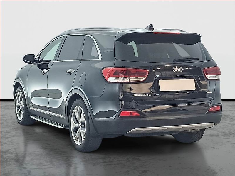 Kia Sorento (2016) 2.2 CRDi, 4X4, Automat, Kůže - fotka 4 z 23