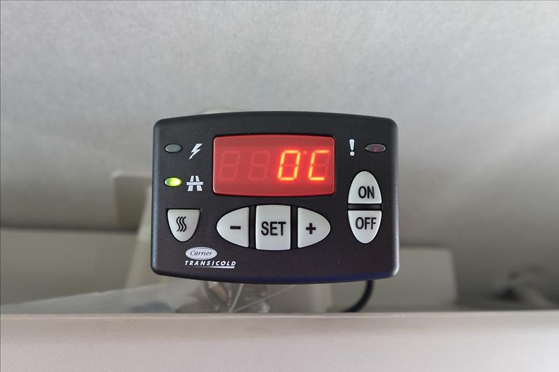 Fiat Ducato 2,3 JTD  L2H2 CHLAĎÁK DO 0°C - fotka 24 z 28