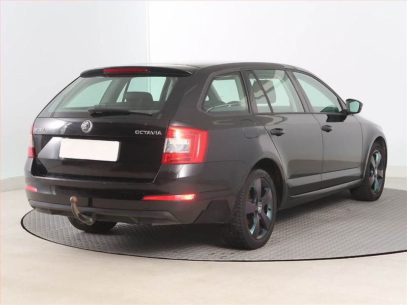 Škoda Octavia (2014) 1.6 TDI, Serv.kniha, Navi - fotka 5 z 16