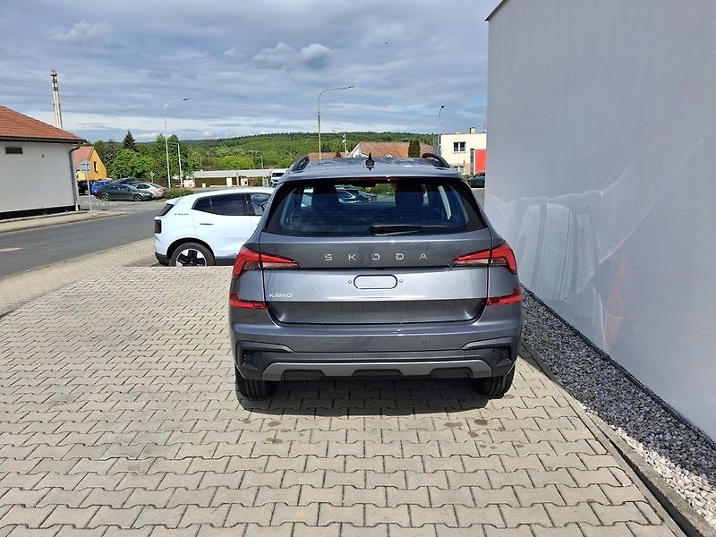 Škoda Kamiq Classic 1,0TSI 70kW - fotka 6 z 11