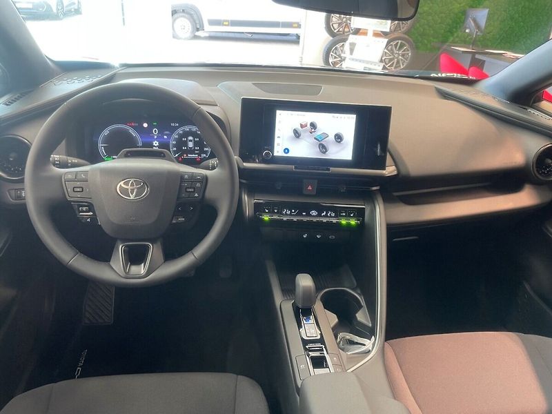 Toyota C-HR 1,8 Comfort Business - fotka 10 z 11