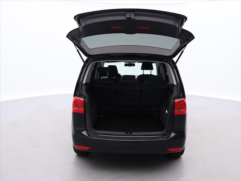 Volkswagen Touran 2,0 TDI 103kW Comfortline Klim - fotka 9 z 26