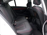 BMW Řada 3 2,0 320i 135kW CZ xDrive Sport - náhled 13