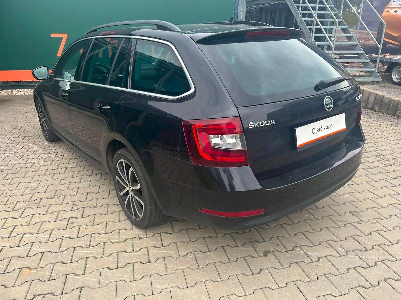 Škoda Octavia (2019) 1.5TSI 110KW DSG STYLE PLUS - fotka 10 z 27