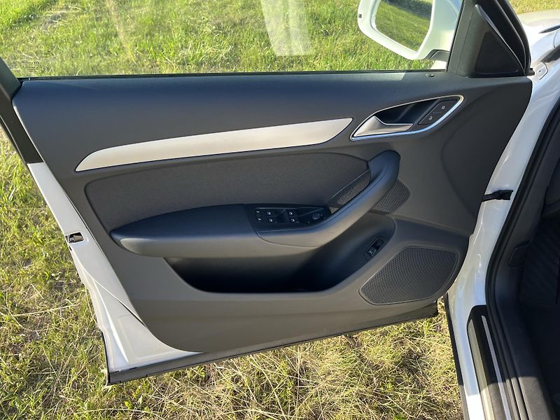 Audi Q3 (2015) 1. majitel - fotka 17 z 39
