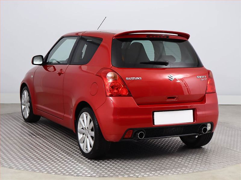 Suzuki Swift (2009) 1.6 Sport, Vyhř. sedaček - fotka 4 z 13