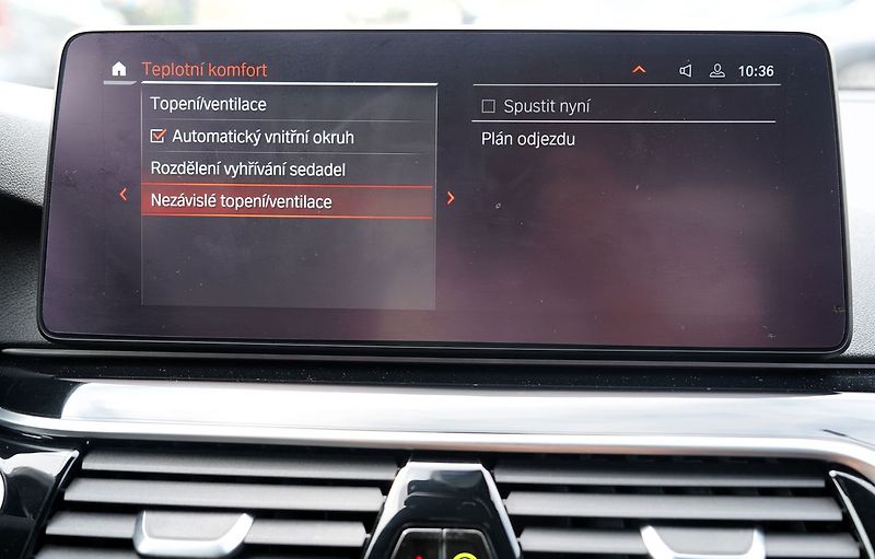 BMW Řada 5 540d xDrive M sport/Lasery - fotka 47 z 50