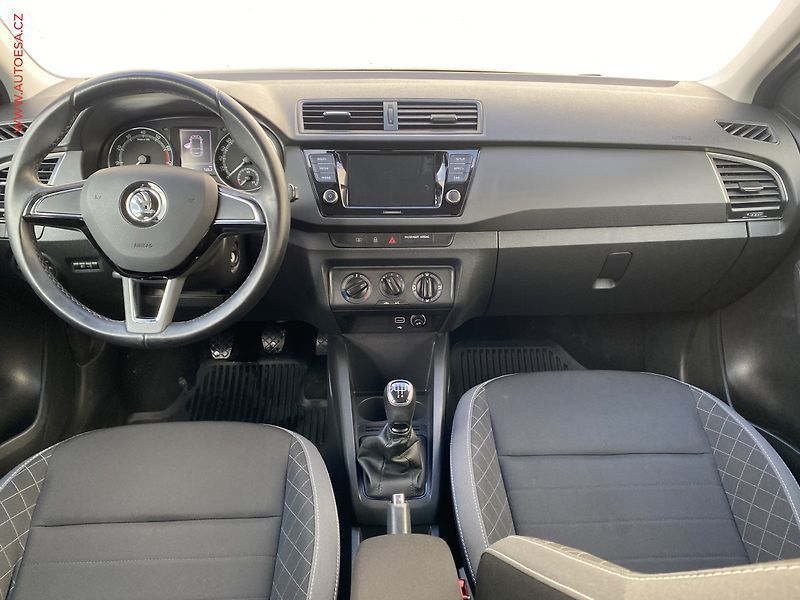 Škoda Fabia (2019) 1.0 TSi, ČR, Ambition, +kola - fotka 8 z 17