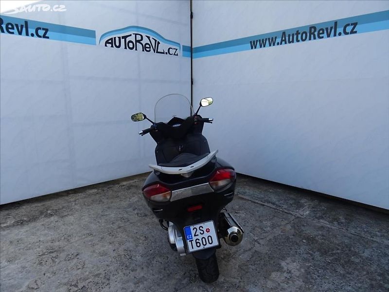 Malaguti (2011) RS 500,30kW - fotka 7 z 10