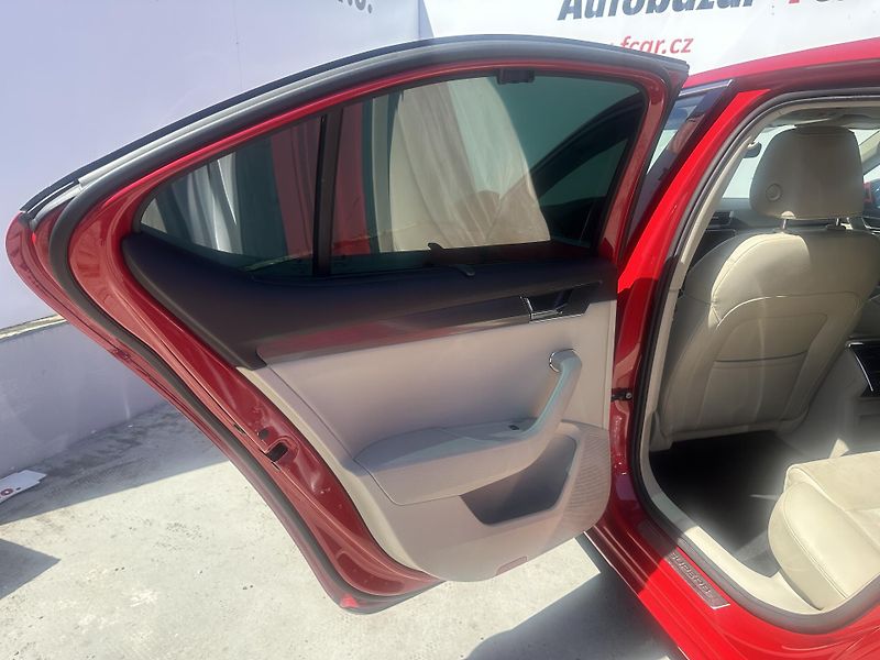 Škoda Superb (2020) 2.0 TDI rezervace - fotka 11 z 30