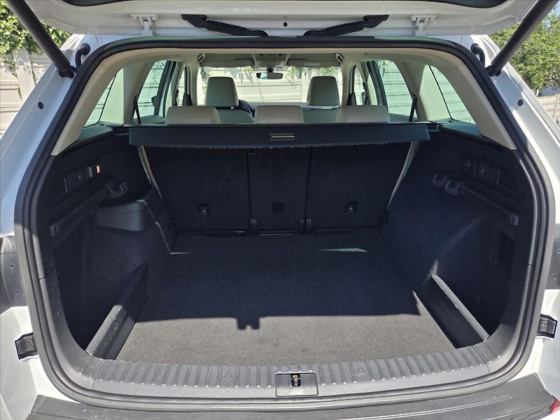 Škoda Kodiaq 2,0 TDi 140kW DSG 4x4 Style Pl - fotka 12 z 26