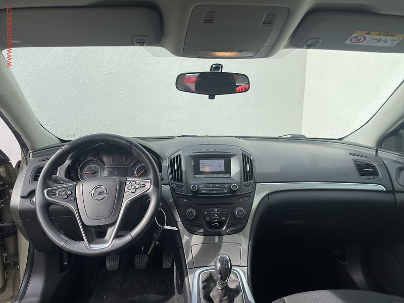 Opel Insignia (2015) 2.0 CDTi, ČR - fotka 8 z 22