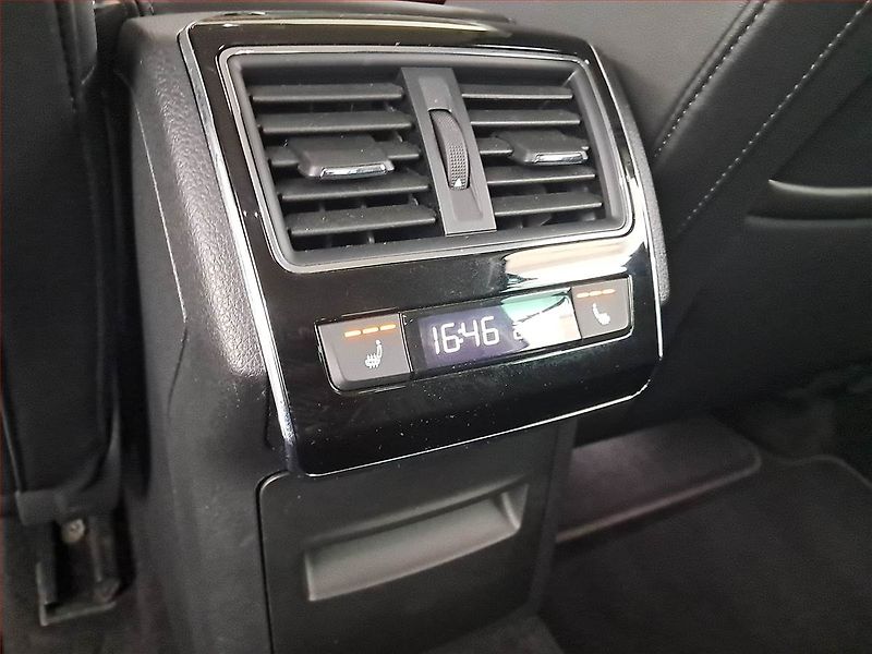 Škoda Superb (2020) Laurin&Klement iV 1.4 TSI PHEV - fotka 17 z 24
