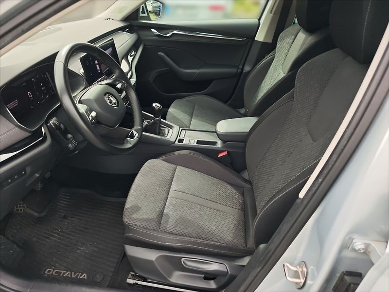Škoda Octavia 1,5 TSI 110 Style - fotka 6 z 11