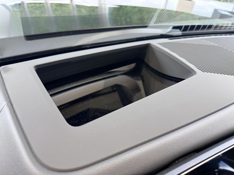 BMW Řada 5 540d xDrive Touring M-Sport - fotka 9 z 28