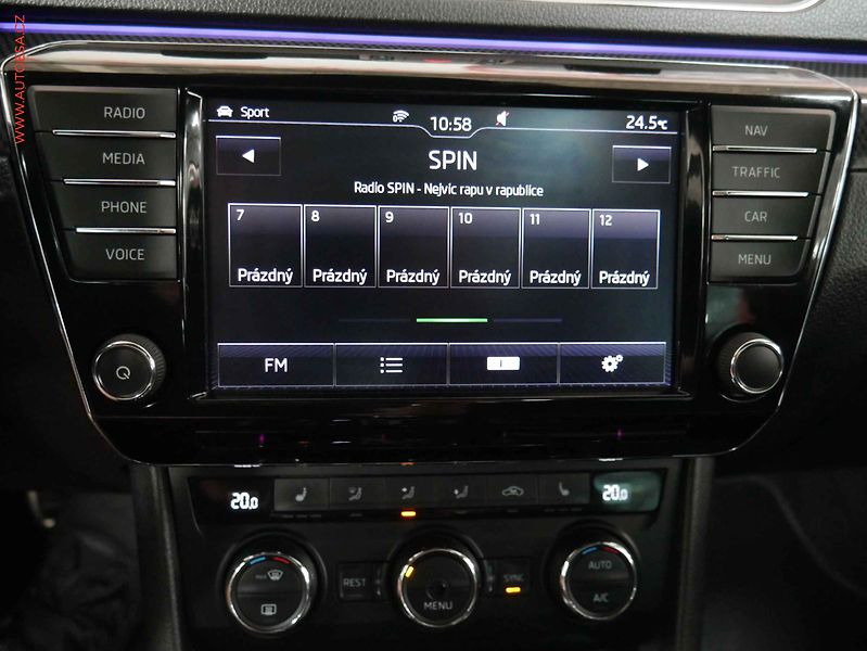 Škoda Superb (2017) 2.0TDi 4x4, Ambition, DSG - fotka 15 z 23