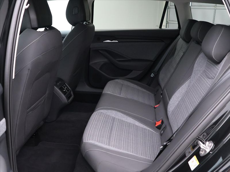 Škoda Superb 2,0 TSI 110KW SELECTION DPH - fotka 15 z 38