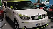 Kia oficiálně na výstavě není. Elektrický Soul zde ale předvádí jeden známý internetový obchod