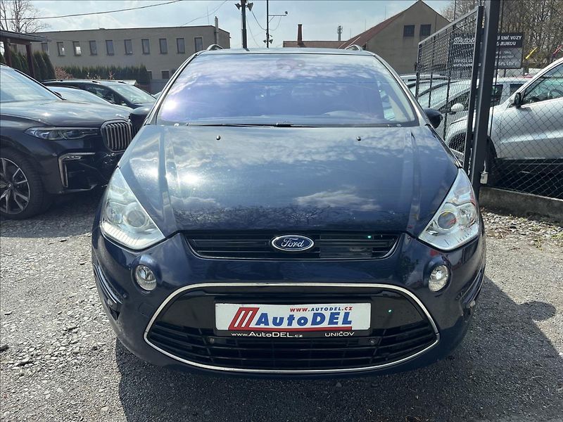 Ford S-MAX 2,2 TDCi 147kW  ACC,Xenon,Navi - fotka 9 z 45